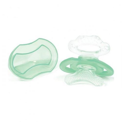 BABYONO Hryzačka silikónova bez BPA v tvare cumlíka s krytom zelená 3m+