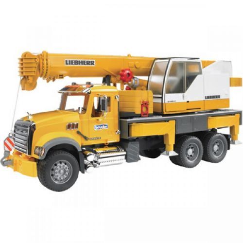BRUDER 02818 Nákladné auto MACK GRANIT žeriav LIEBHERR