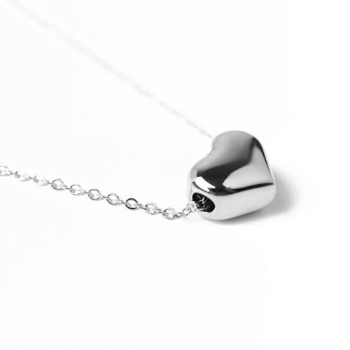Vuch Nežný náhrdelník so srdiečkom Deep Love Silver