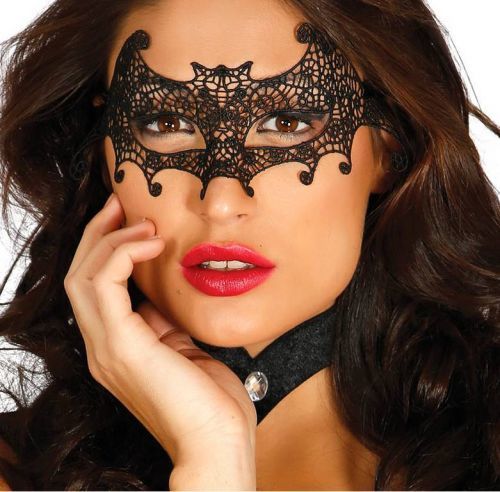 Guirca Škraboška v tvare netopiera háčkovaná čierna