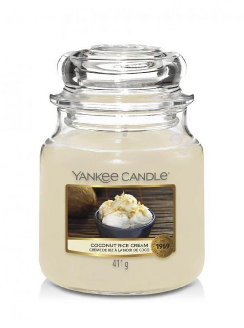 Yankee Candle vonná sviečka Coconut Rice Cream Classic stredná