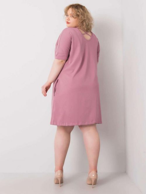 Zaprášené ružové šaty nadmerné veľkosti XL