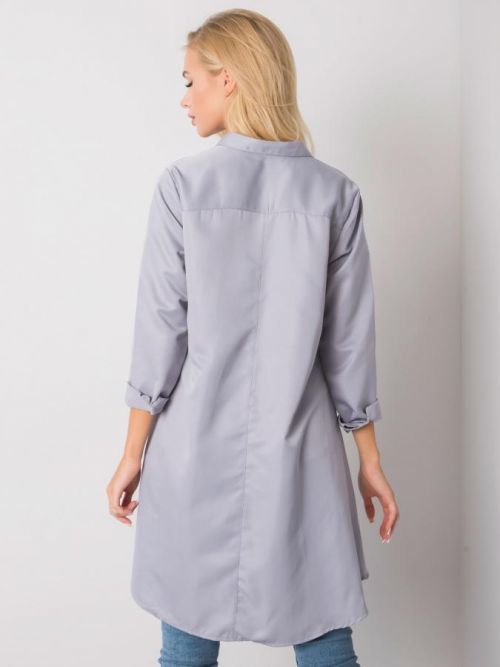 Šedá košeľa s dlhšími chrbtom