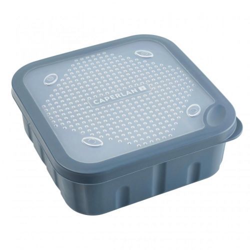 Štvorcová škatuľka na nástrahy s dierkovaným uzáverom LVB 1,5l SQ