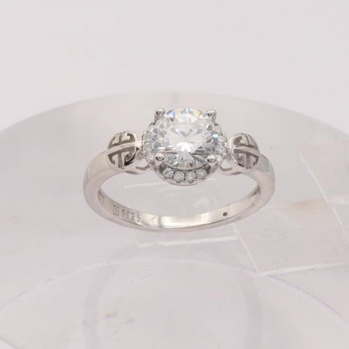 Strieborný prsteň 86096