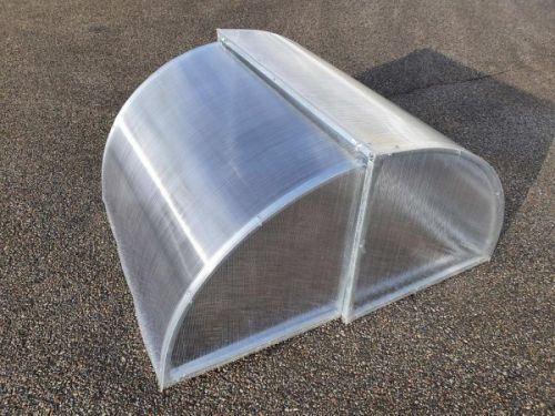 Parenisko polykarbonát Lanitplast 105 cm