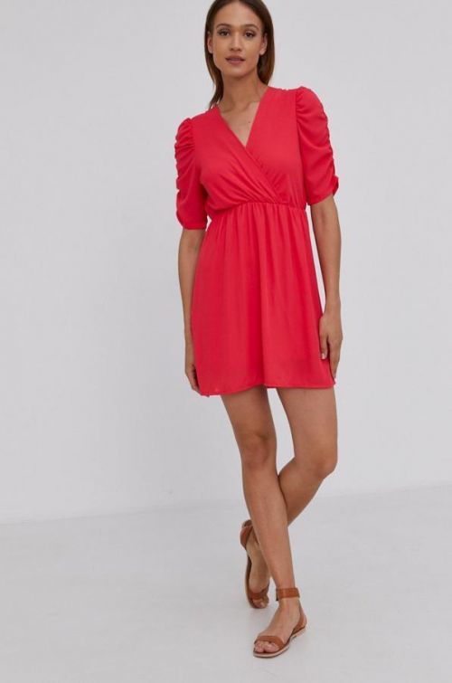 Šaty Answear Lab červená farba, mini, áčkový strih