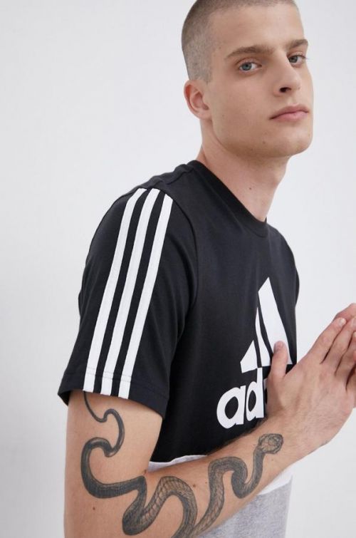 Bavlnené tričko adidas čierna farba, s potlačou
