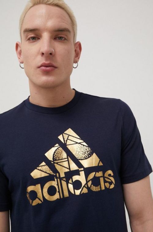Bavlnené tričko adidas tmavomodrá farba, s potlačou