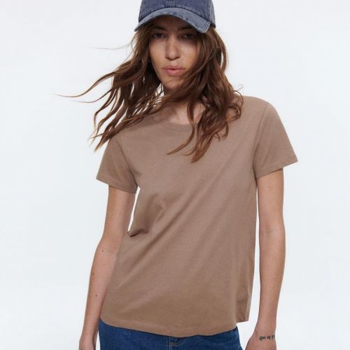 Reserved - Tričko slim fit - Hnědá