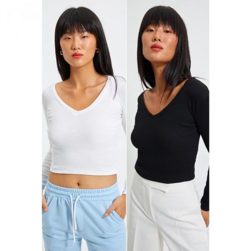 Trendyol Black and White 2-Pack Knitted Blouse