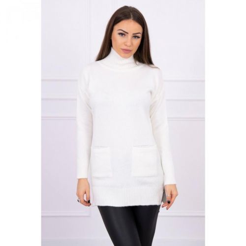 Sweater with stand-up collar ecru