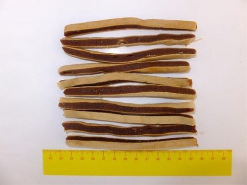 Pamlsok Salač Sendvič jahňací s treskou 250 g