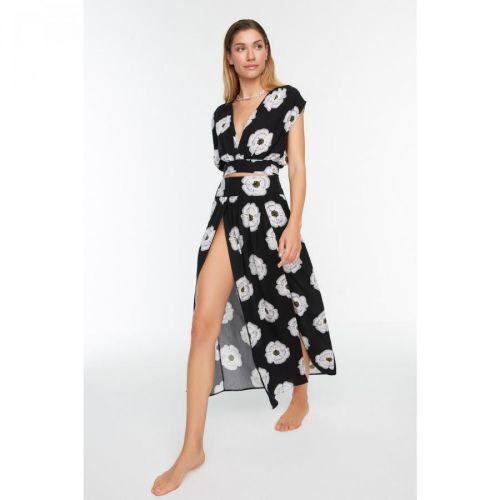 Trendyol Black-White Floral Patterned Blouse-Skirt Set