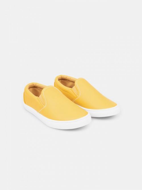 GATE Základné slip-on našuchovacie tenisky z imitácie kože chlapččnské