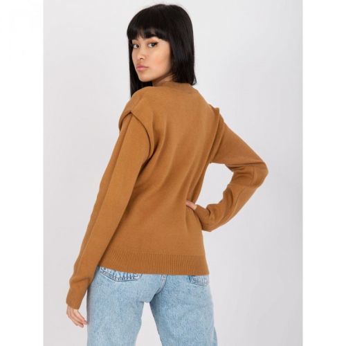 Women's camel classic sweater with viscose