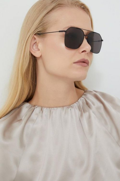 Slnečné okuliare MCQ čierna farba