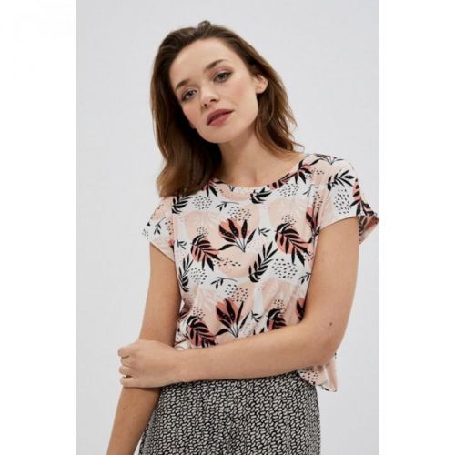 Blouse with a floral pattern