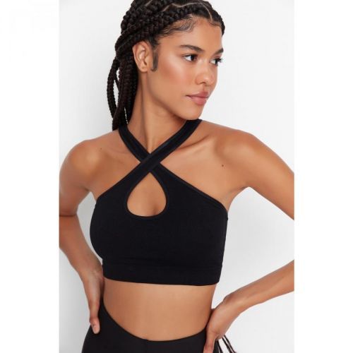 Trendyol Black Seamless Crop Sports Bra