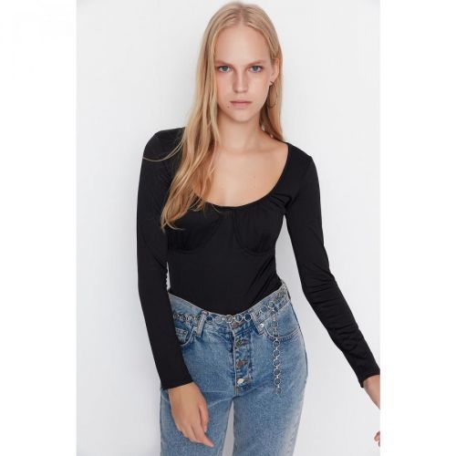 Trendyol Black Decollete Detailed Knitted Body