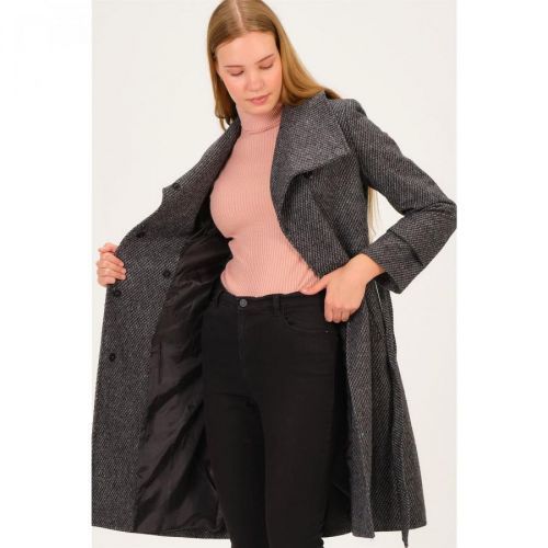 Z6645 DEWBERRY LADIES COAT-FISHBACK BLACK