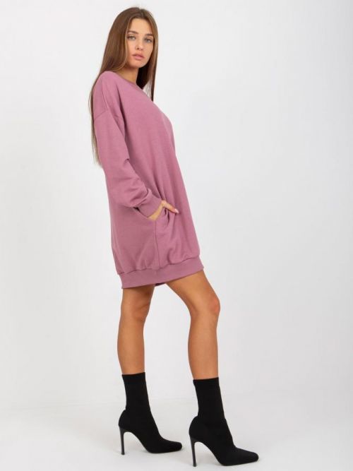 basic pink long sweatshirt with a round neckline