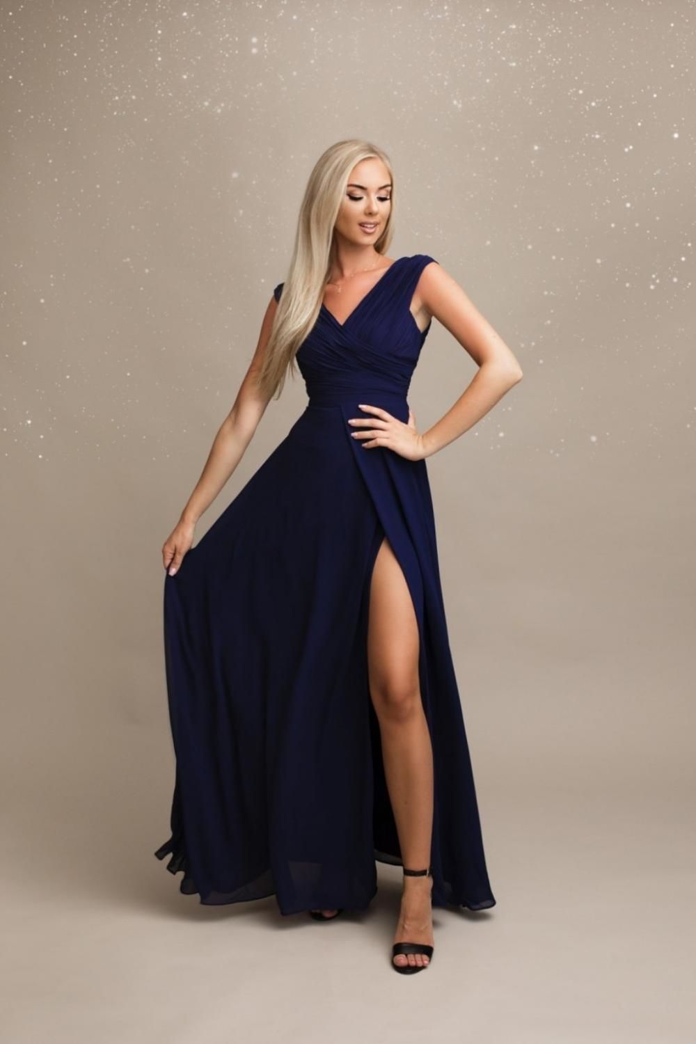 Tmavomodré spoločenské šifónové šaty Veľkosť: S