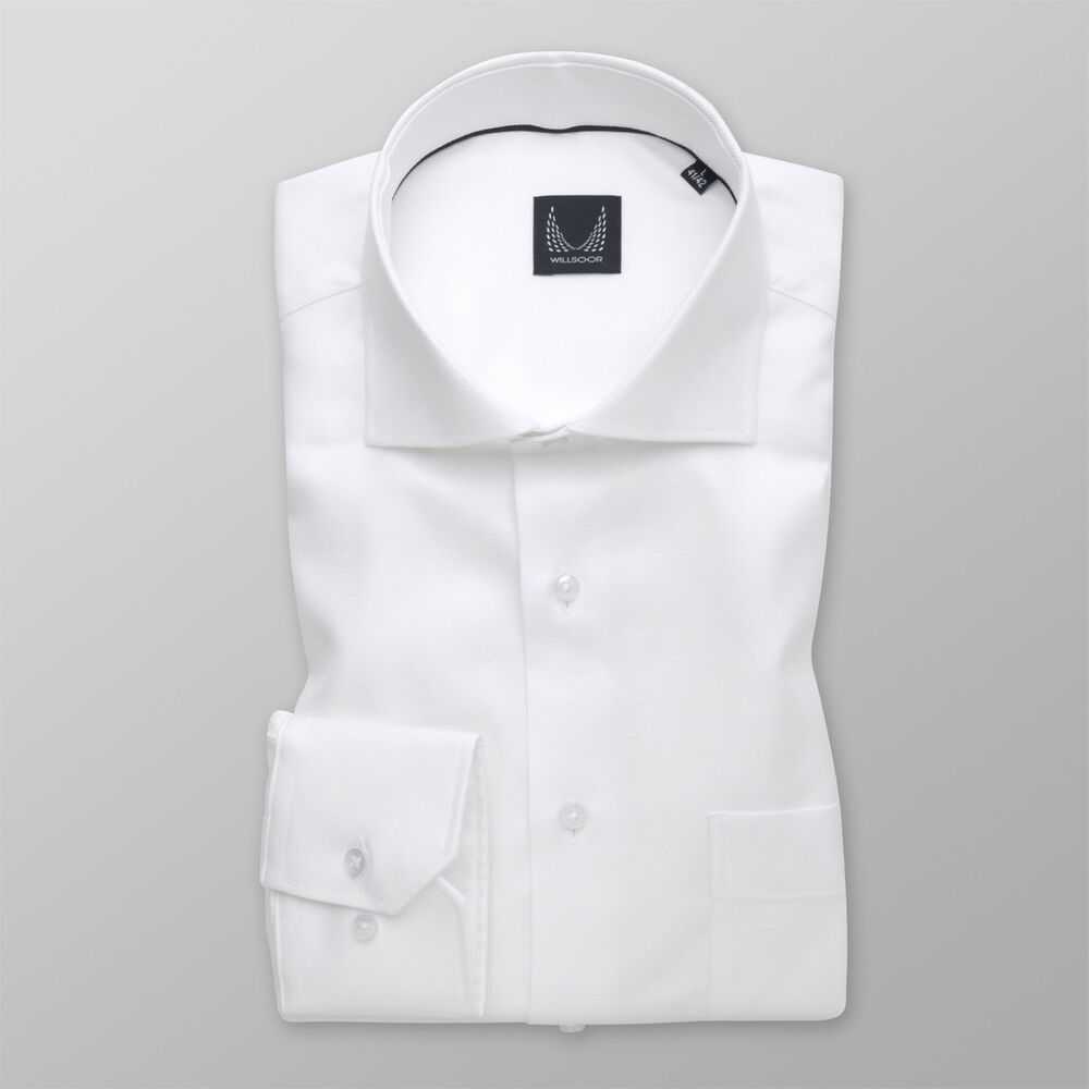 Pánska slim fit košeľa bielej farby s jemným pruhovaným vzorom 14822