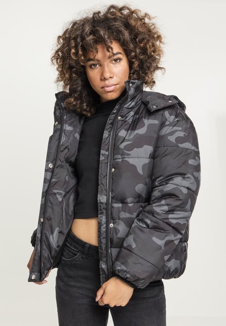 Urban Classics Ladies Boyfriend Camo Puffer Jacket darkcamo - XXL