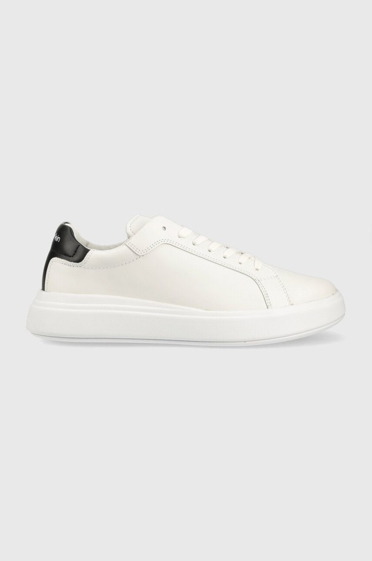 Kožené tenisky Calvin Klein LOW TOP LACE UP LTH biela farba, HM0HM01016