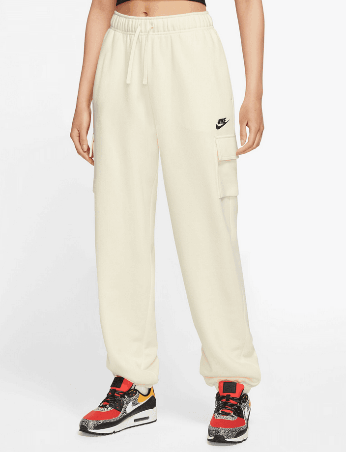 Nike Sportswear Club Fleece-Mid-Rise Cargo XS