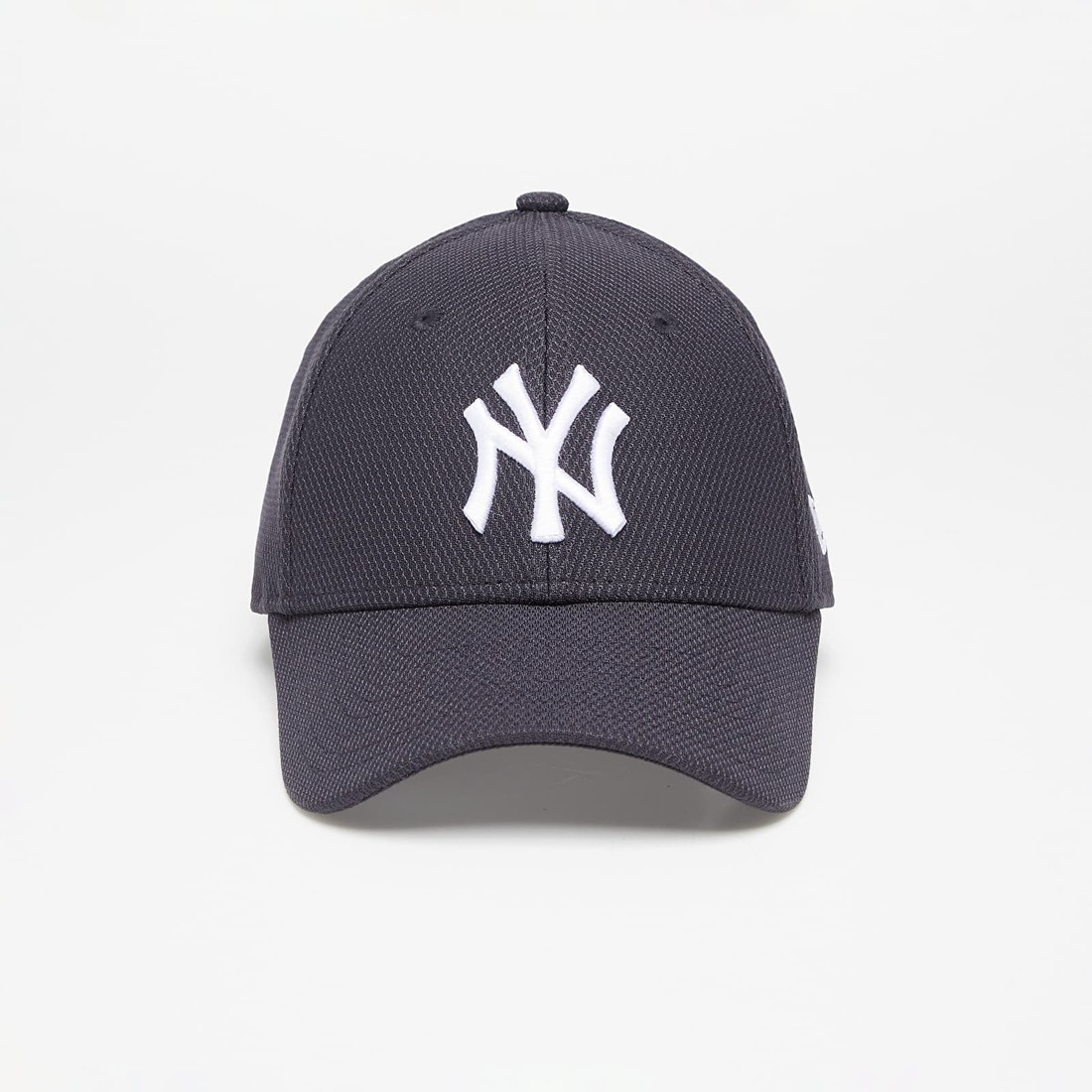 New Era New York Yankees Diamond Era Essential Navy 9FORTY Black/ White