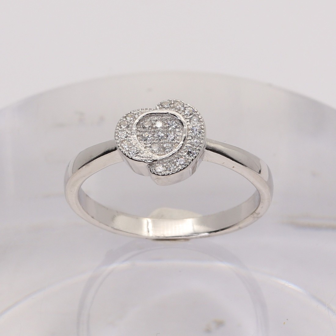 Strieborný prsteň 92641