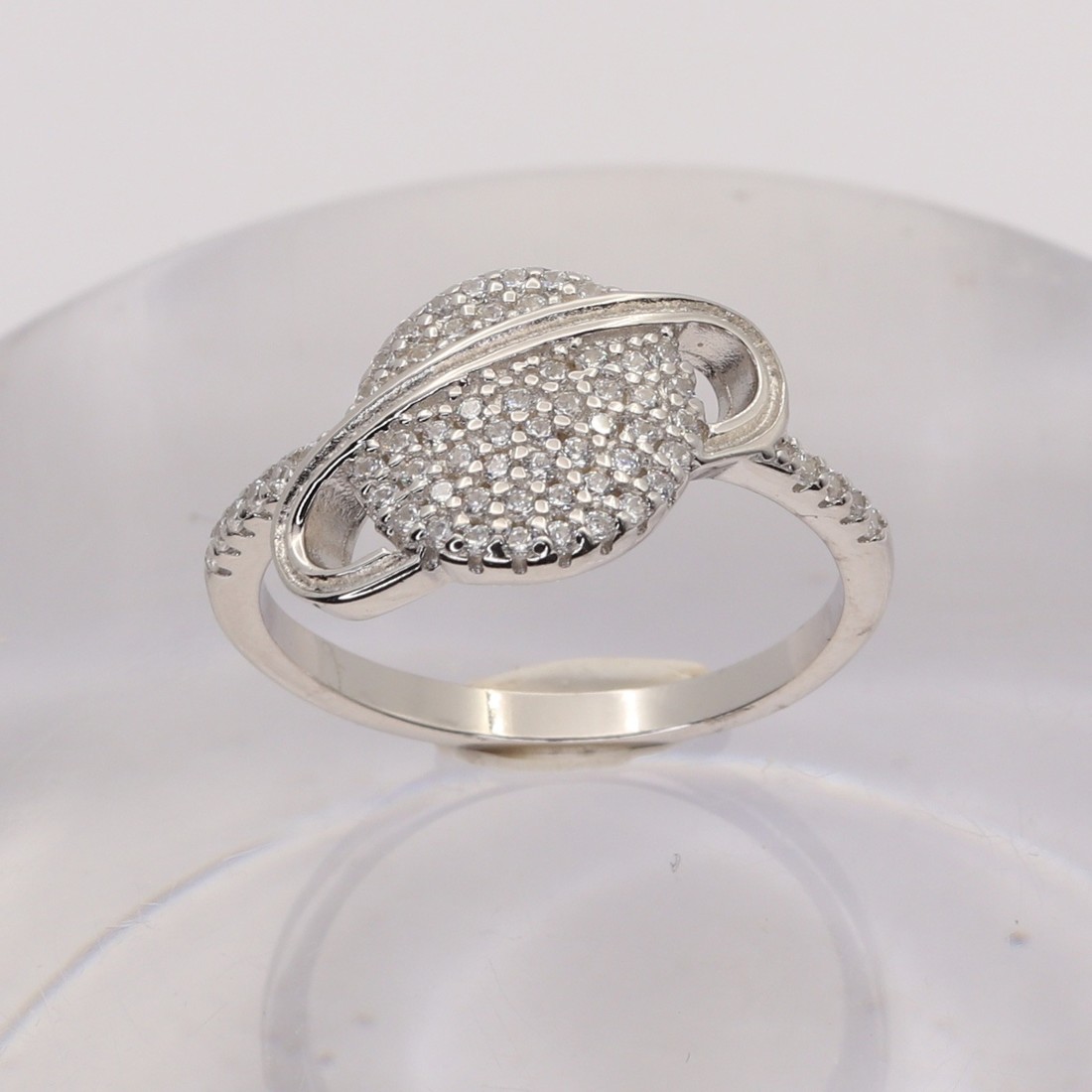 Strieborný prsteň 92652