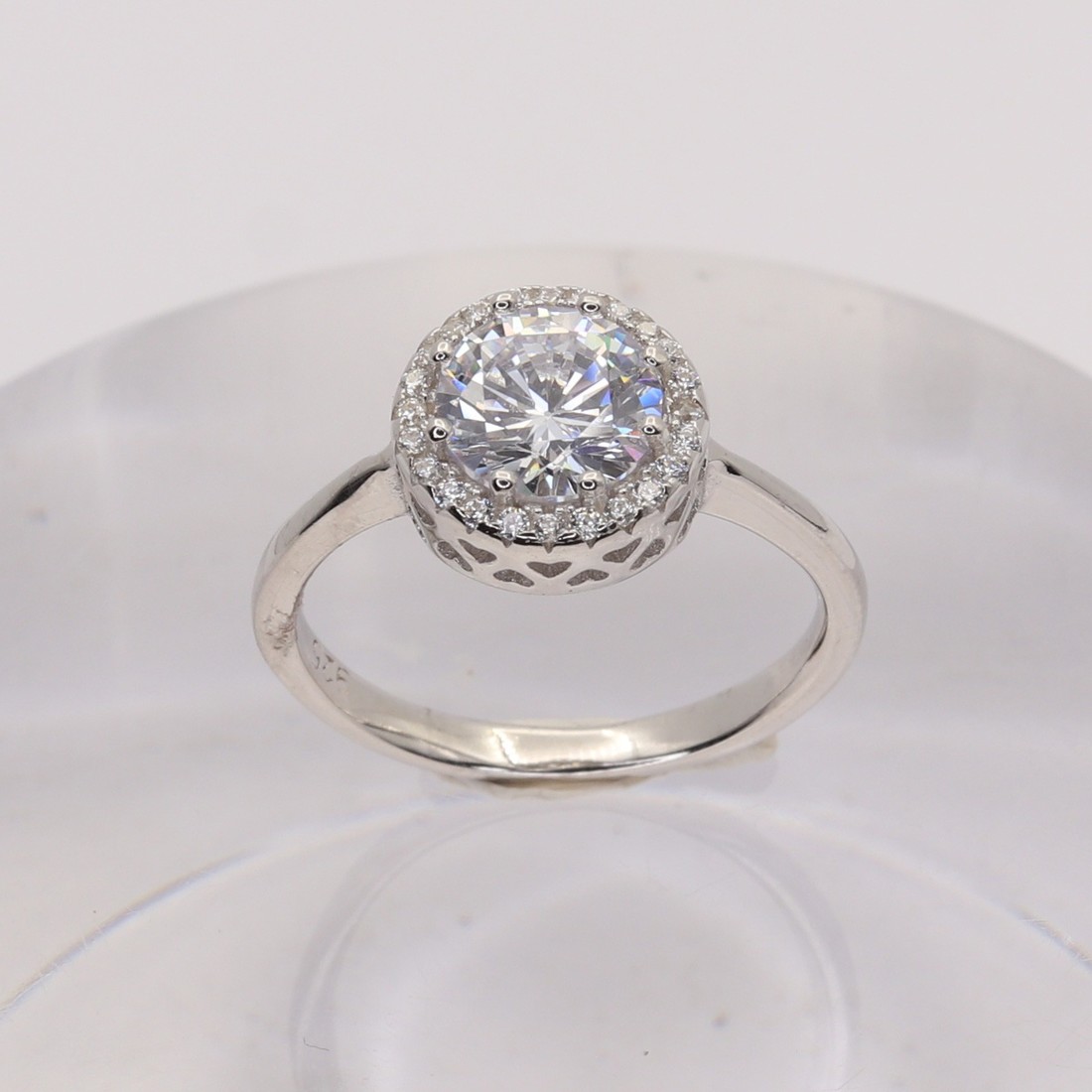 Strieborný prsteň 92660