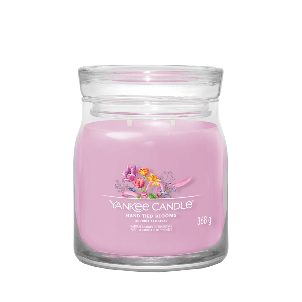 YANKEE CANDLE Signature Vonná sviečka stredná 2 knôty Hand Tied Blooms 368 g