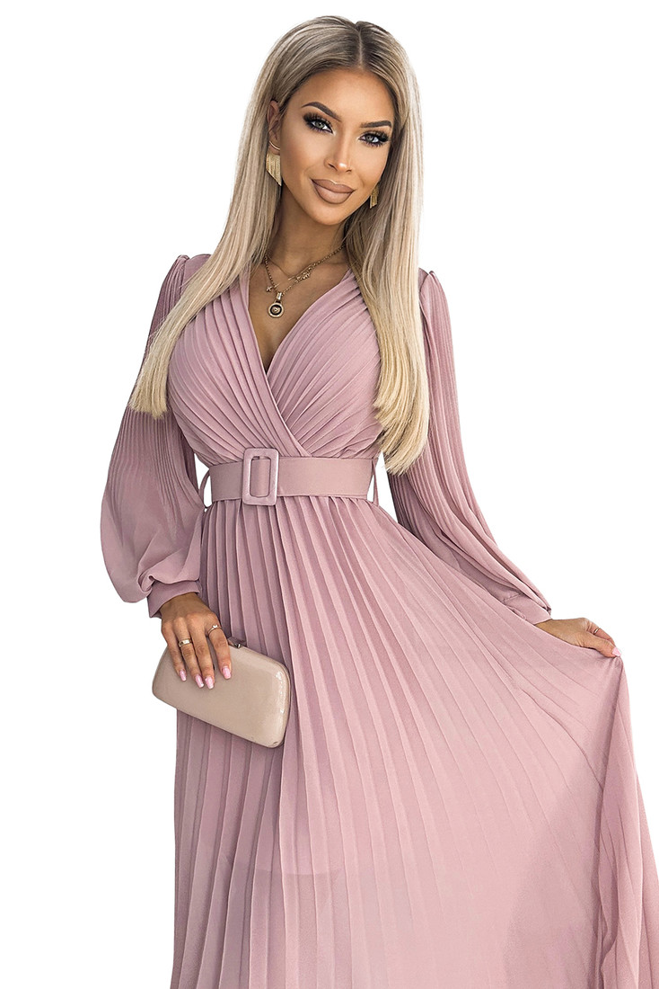 Pleated dress with belt and Numoco neckline