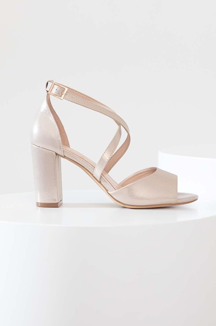 Sandále Answear Lab zlatá farba