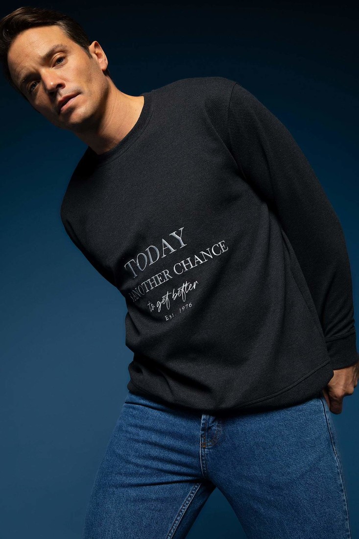 DEFACTO Oversize Fit Long Sleeve Sweatshirt