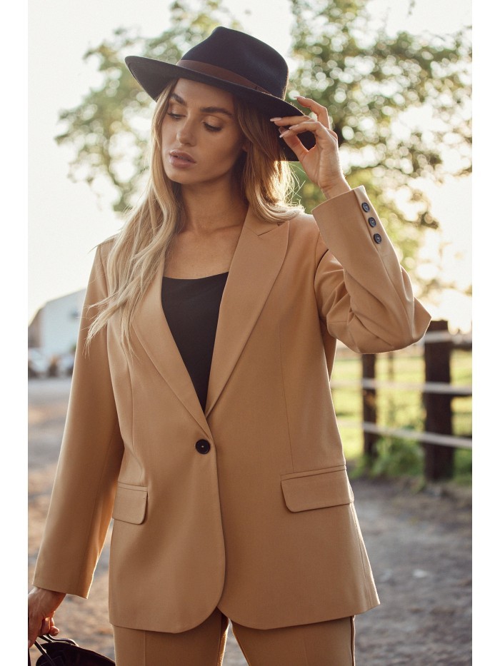 Made of Emotion Dámsky blejzer Tumi camel XXL
