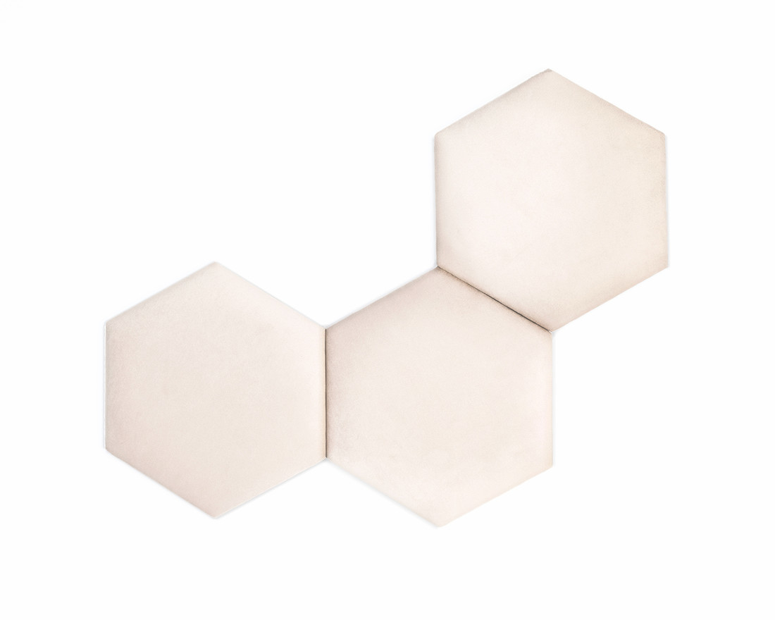 Čalúnený panel Hexagon - krémový S