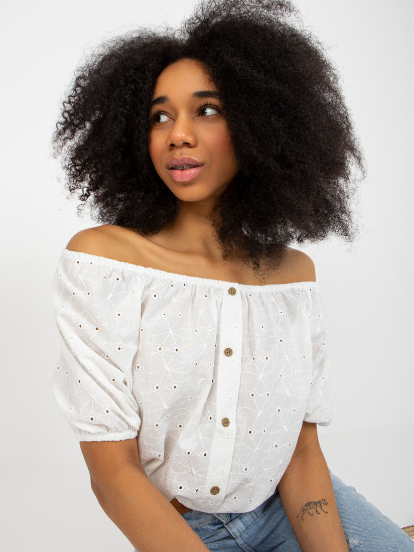 Ecru openwork Spanish blouse with buttons