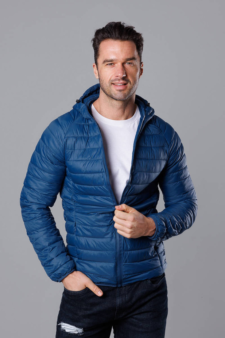 Tmavomodrá prešívaná pánska bunda s kapucňou (HM112-55) Modrá M