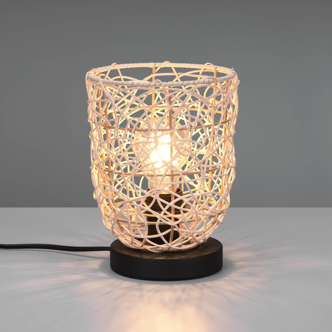 Stolová lampa Lovis z ratanového opletu