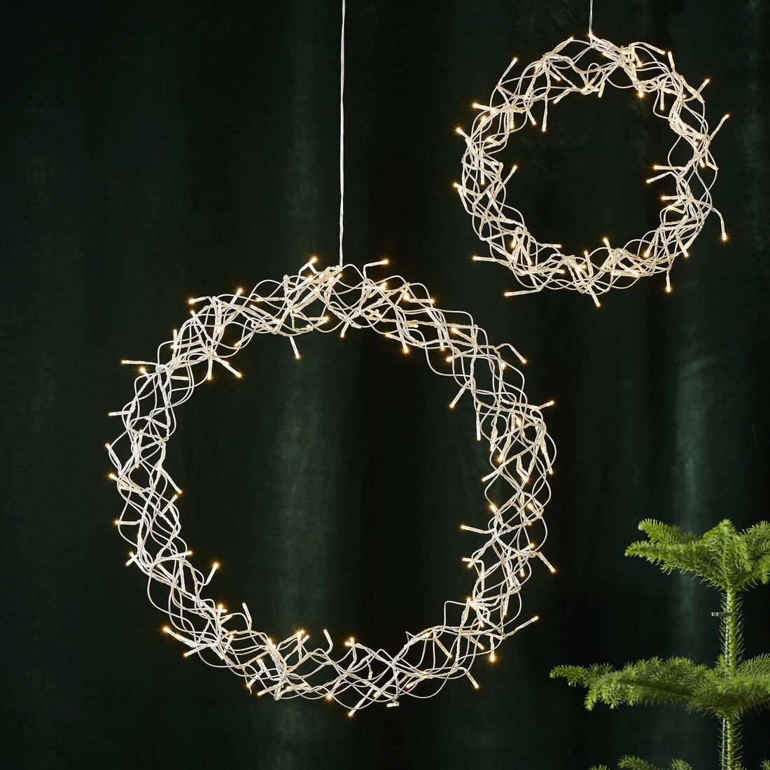 LED veniec Curly, teplá biela, Ø 50 cm