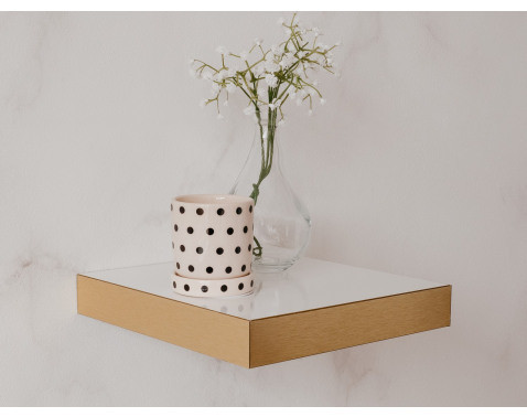 Police na stenu Shelvy 23,5 cm, biela lesk/zlatá%