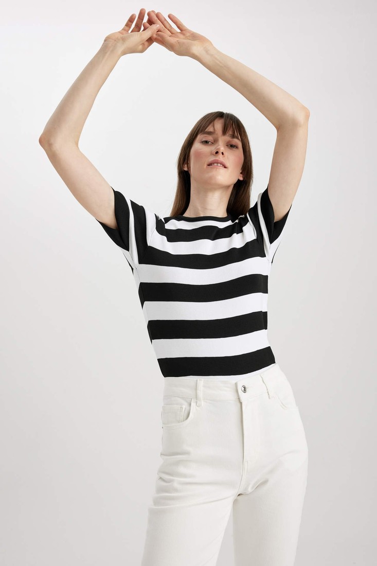 DEFACTO Regular Fit Crew Neck Striped Sweater