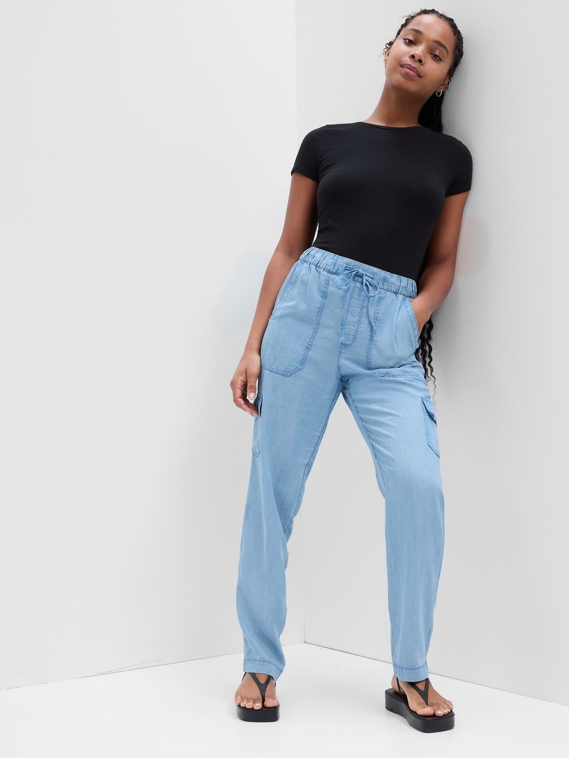 GAP Cargo Pants - Women