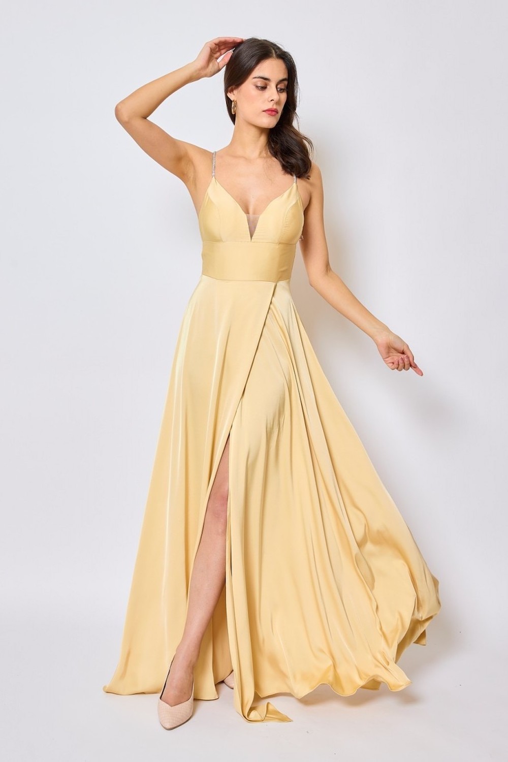 Zlaté spoločenské šaty s kamienkami Veľkosť: S