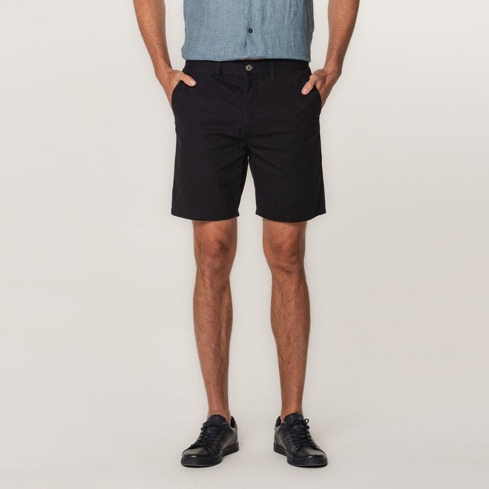 Pánske šortky čiernej farby s hladkým vzorom 15455